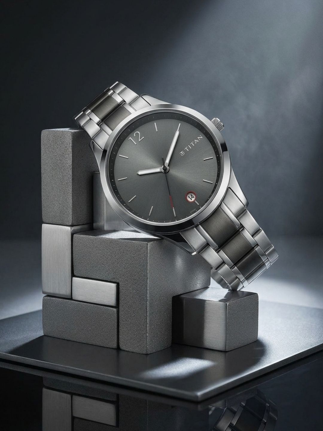 Titan Round Analog Watch - NU1806KM01
