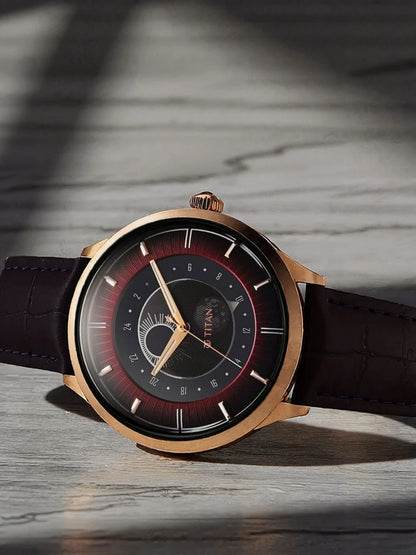 Titan Dial & Leather Straps Analogue Watch - 10028KL01