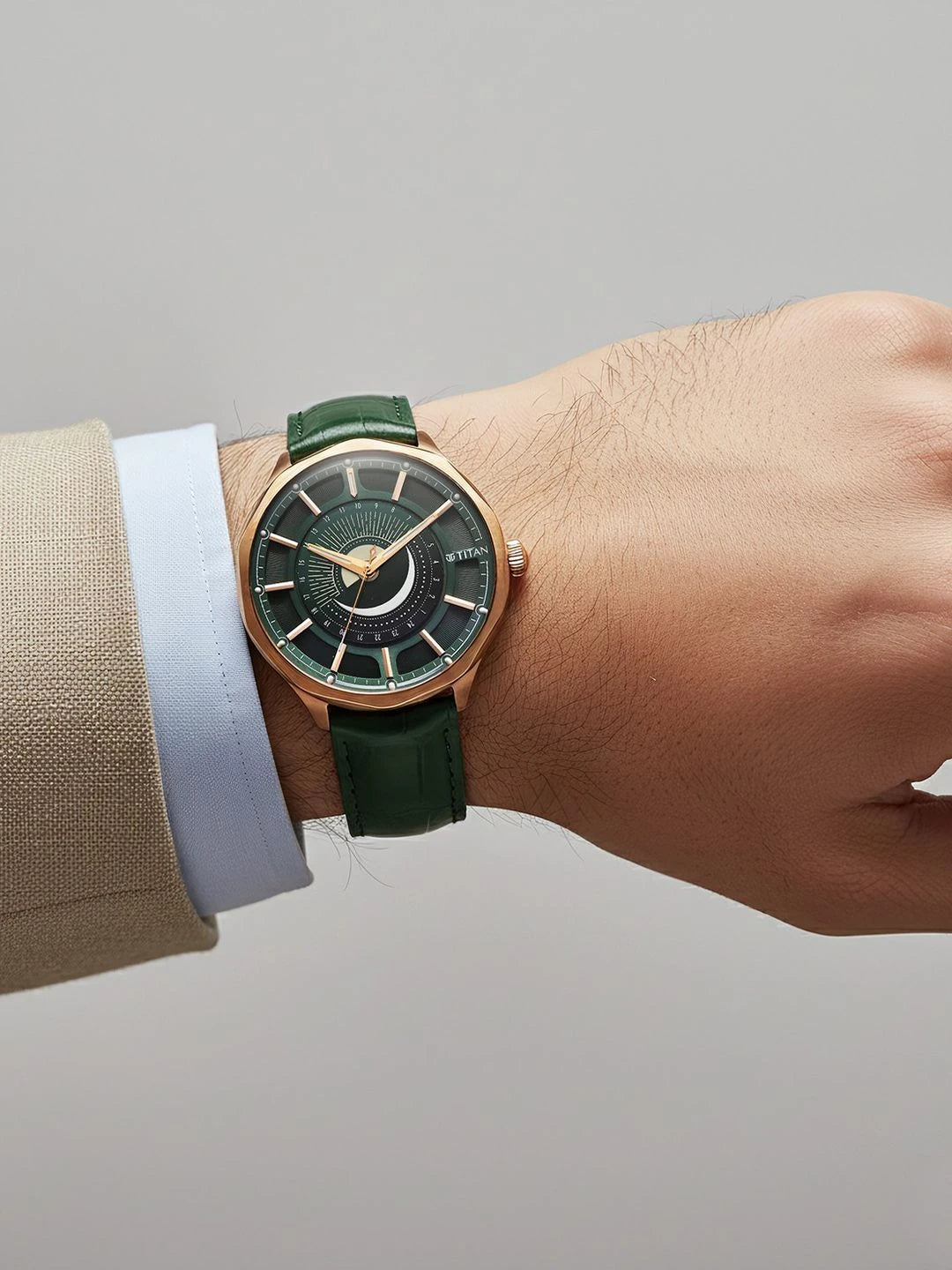 Titan Stellar Green Round Dial Quartz Watch - 10028QL01