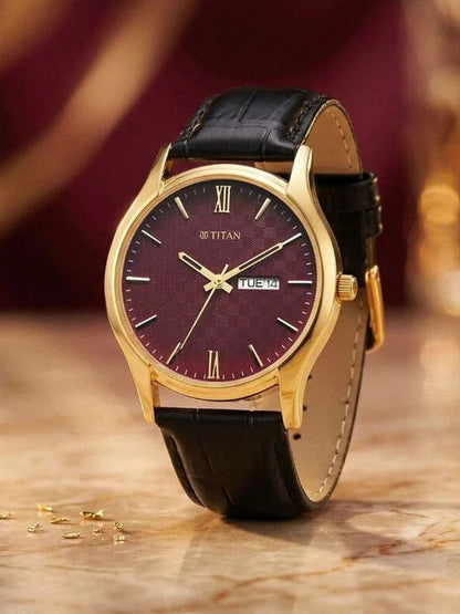 Titan Karishma Round Analog Watch - 10059YL03