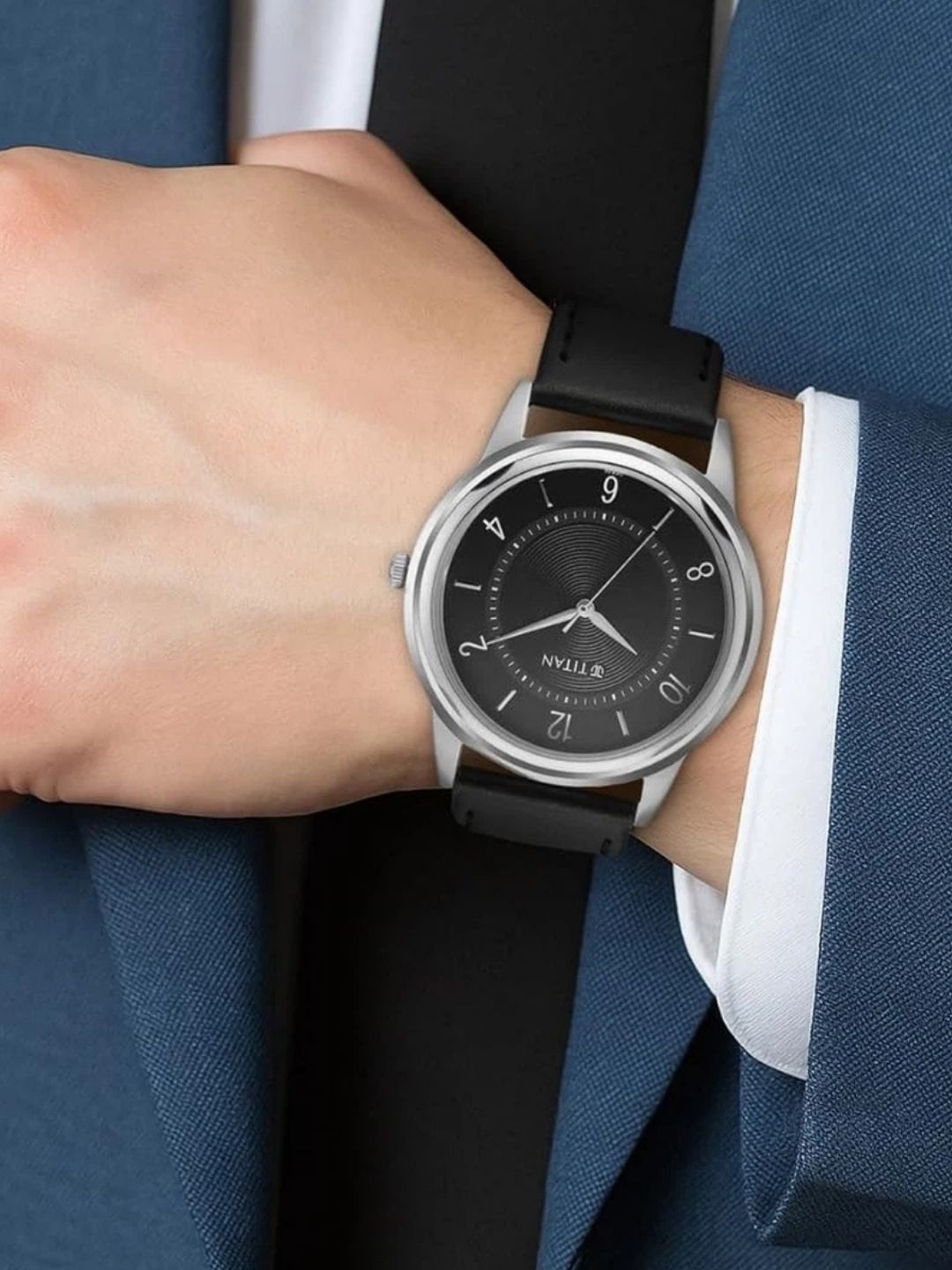 Titan Karishma Round Black Dial Analog Watch - 1638SL02