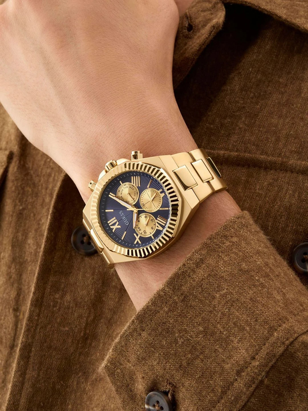 Guess Round 44mm Blue Dial Analog Watch - GW0703G6
