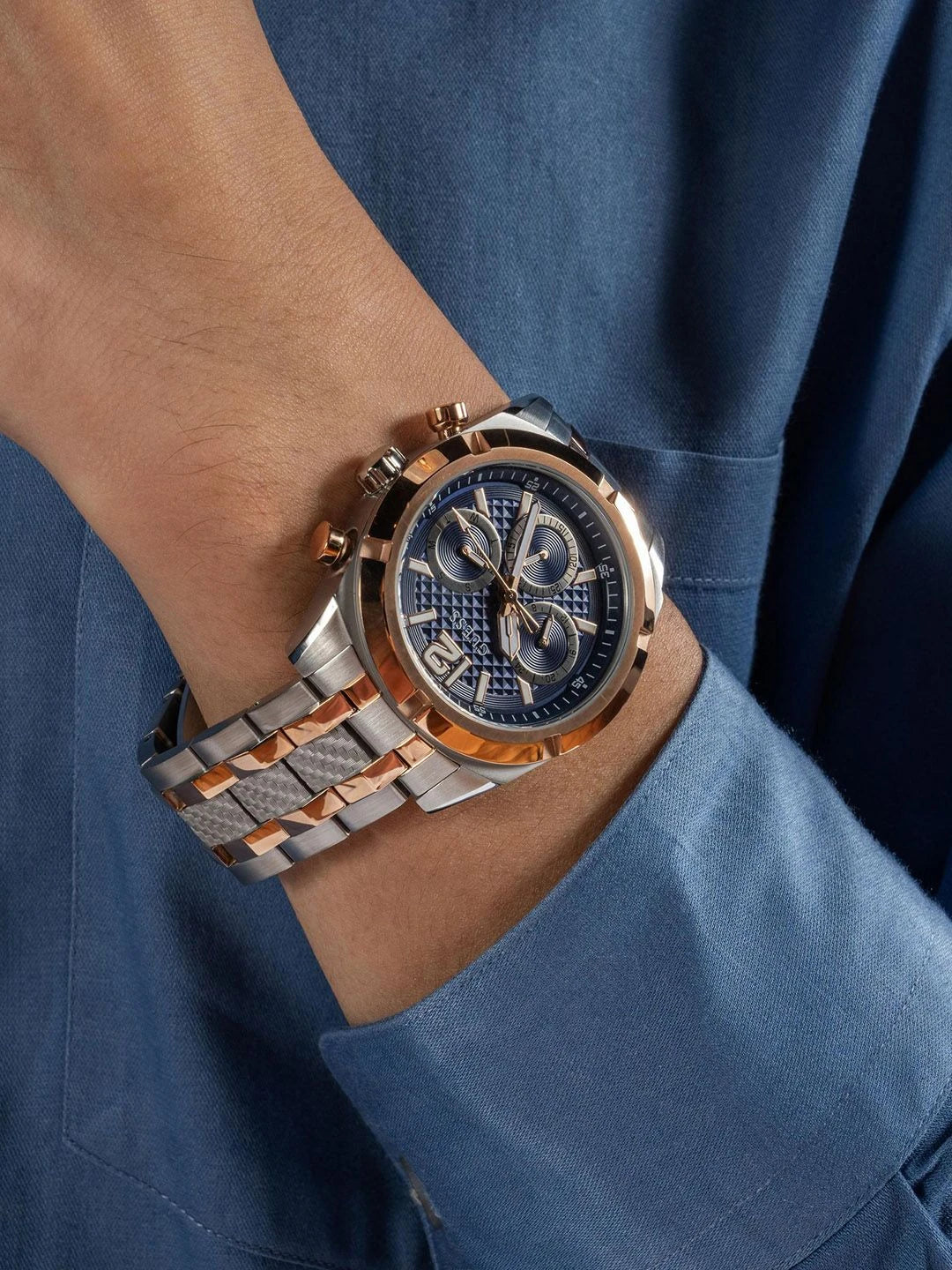 Guess Round 44mm Blue Dial Analog Watch - GW0714G3