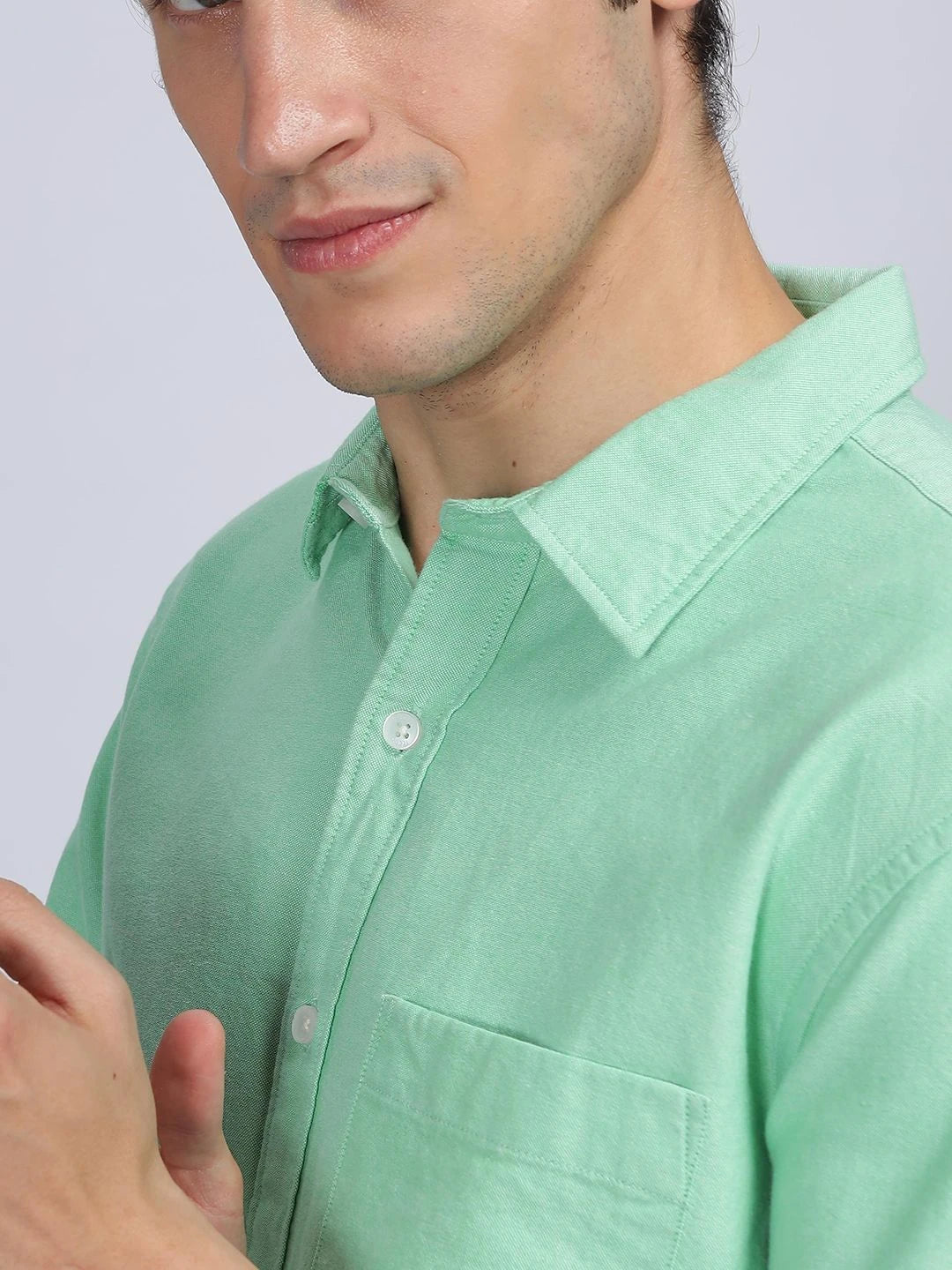 GREEN