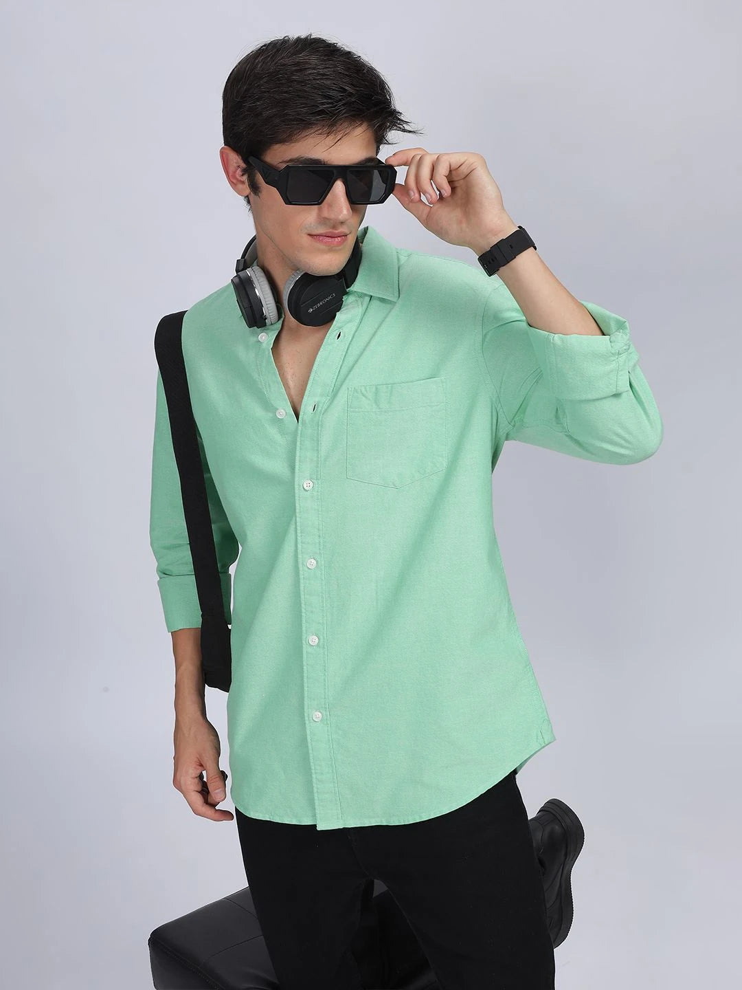 GREEN