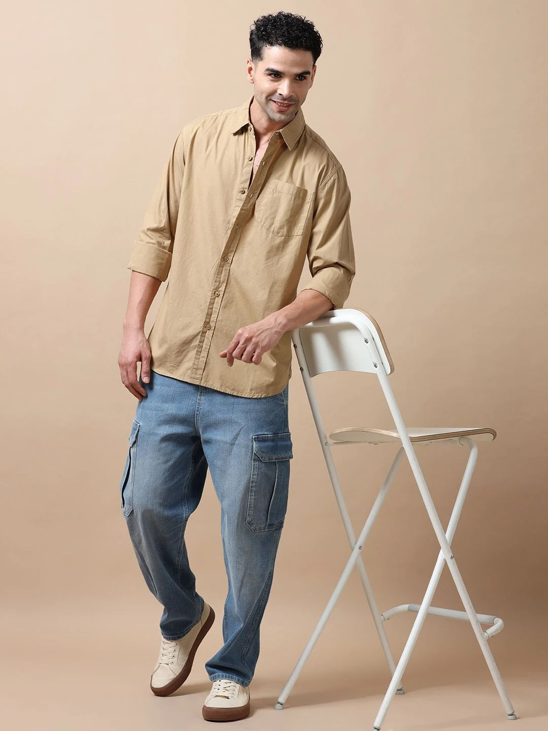 KHAKI