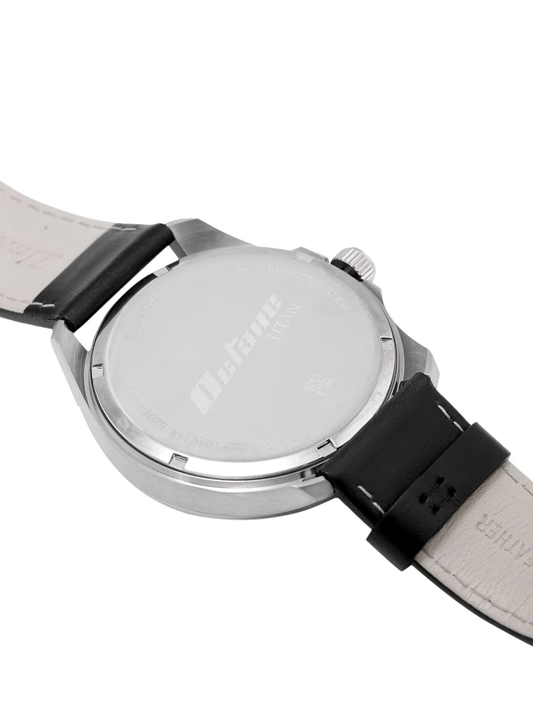 Titan Round Silver-Toned Dial Analog Watch With Day-Date Display & Leather Strap - NP90124SL01