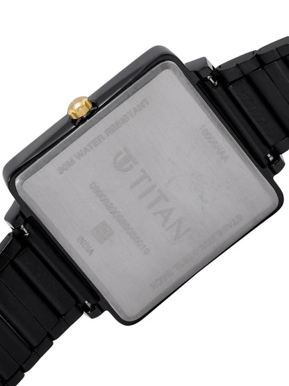 Titan Bracelet Style Straps Analogue Watch - NR10005KM01