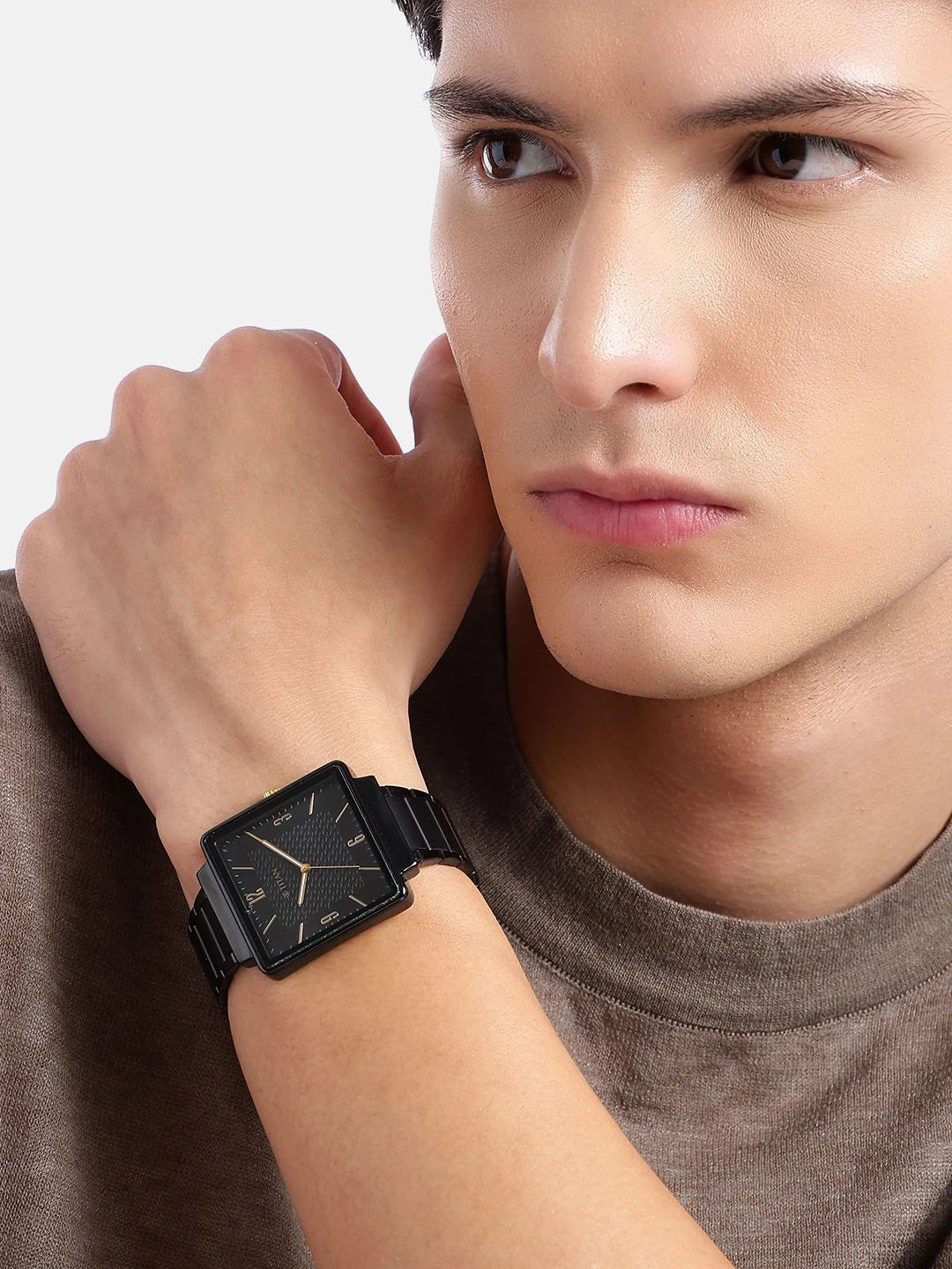 Titan Bracelet Style Straps Analogue Watch - NR10005KM01