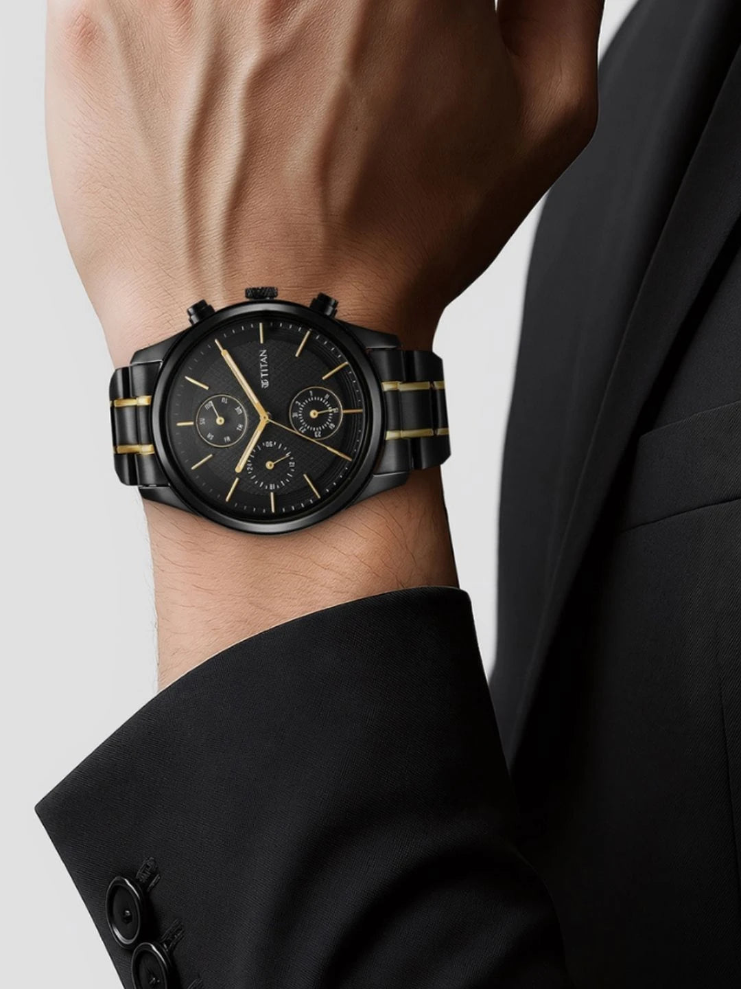 Titan Multifunction Analog With Black Dial Watch - NT1805KM06