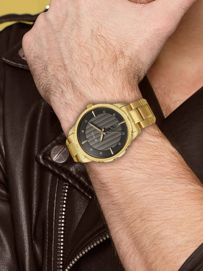 Titan Regalia Opulent Quartz Analog With Grey Dial Watch - NT1875YM01