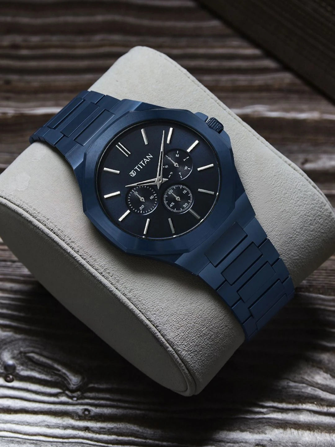 Titan Classic Slim Multifunction Analog With Blue Dial Watch - NT90198QM01