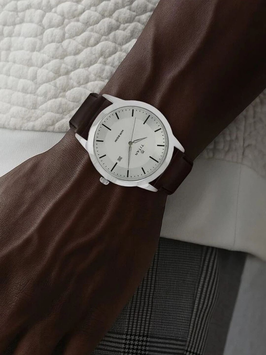 Titan Round Silver Dial Analog Watch - NU1584SL03