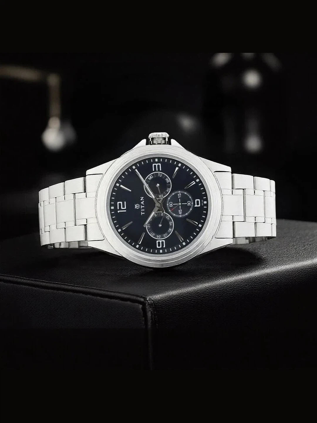 Titan Round Blue Dial Analog Watch - NU1698SM02