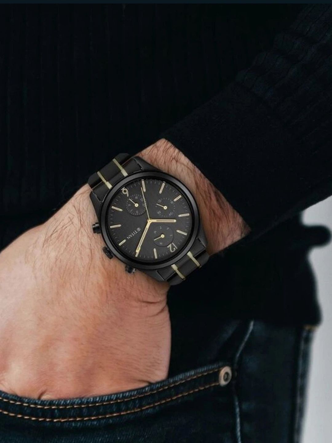 Titan Round Analog Watch - NU1805KM03