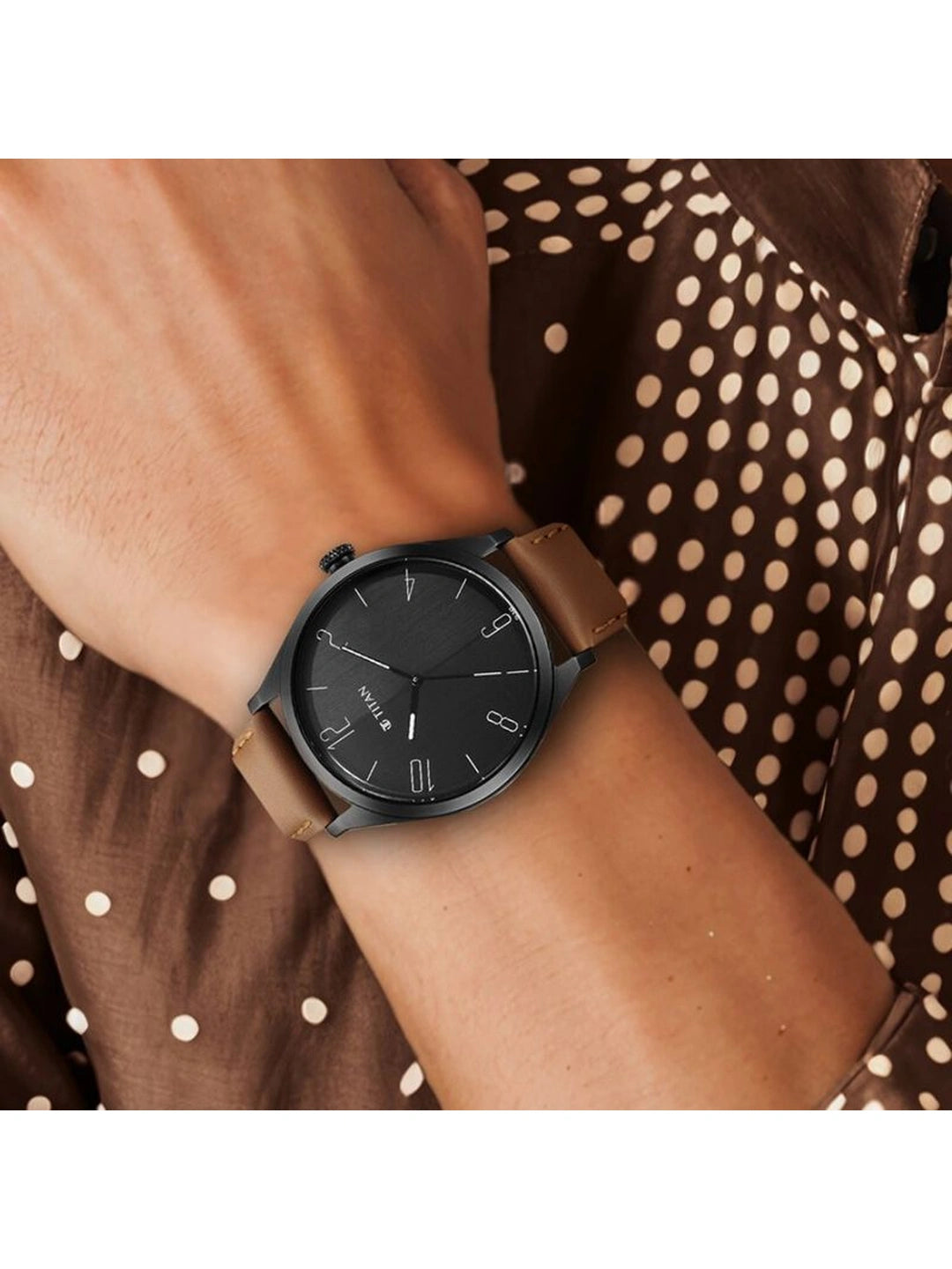 Titan Round Black Dial Analog Watch - NU1865NL01
