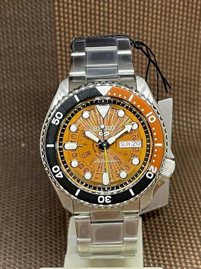 Seiko Textured Dial & Stainless Steel Straps Analogue Watch - SRPJ47K1